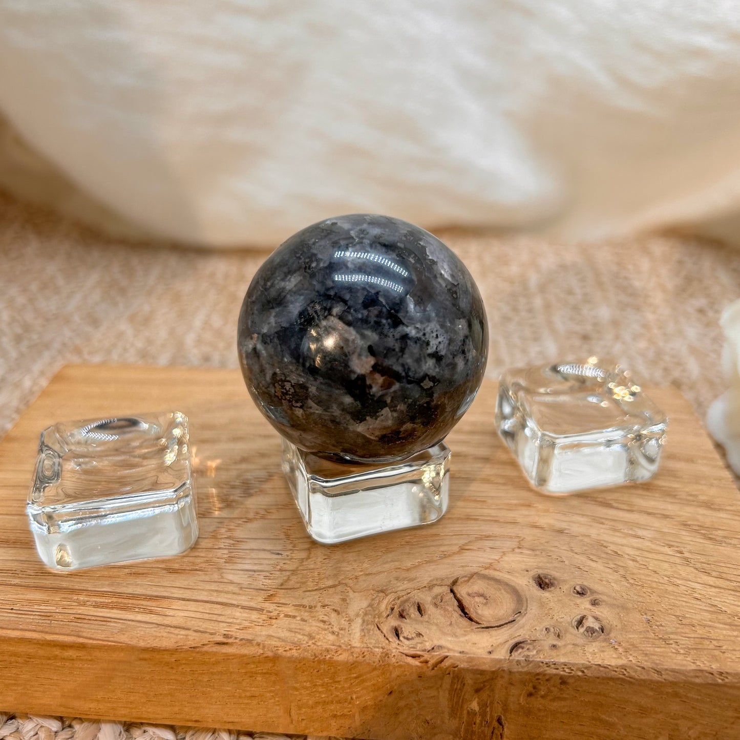 Viereckiger Kugelhalter durchsichtig