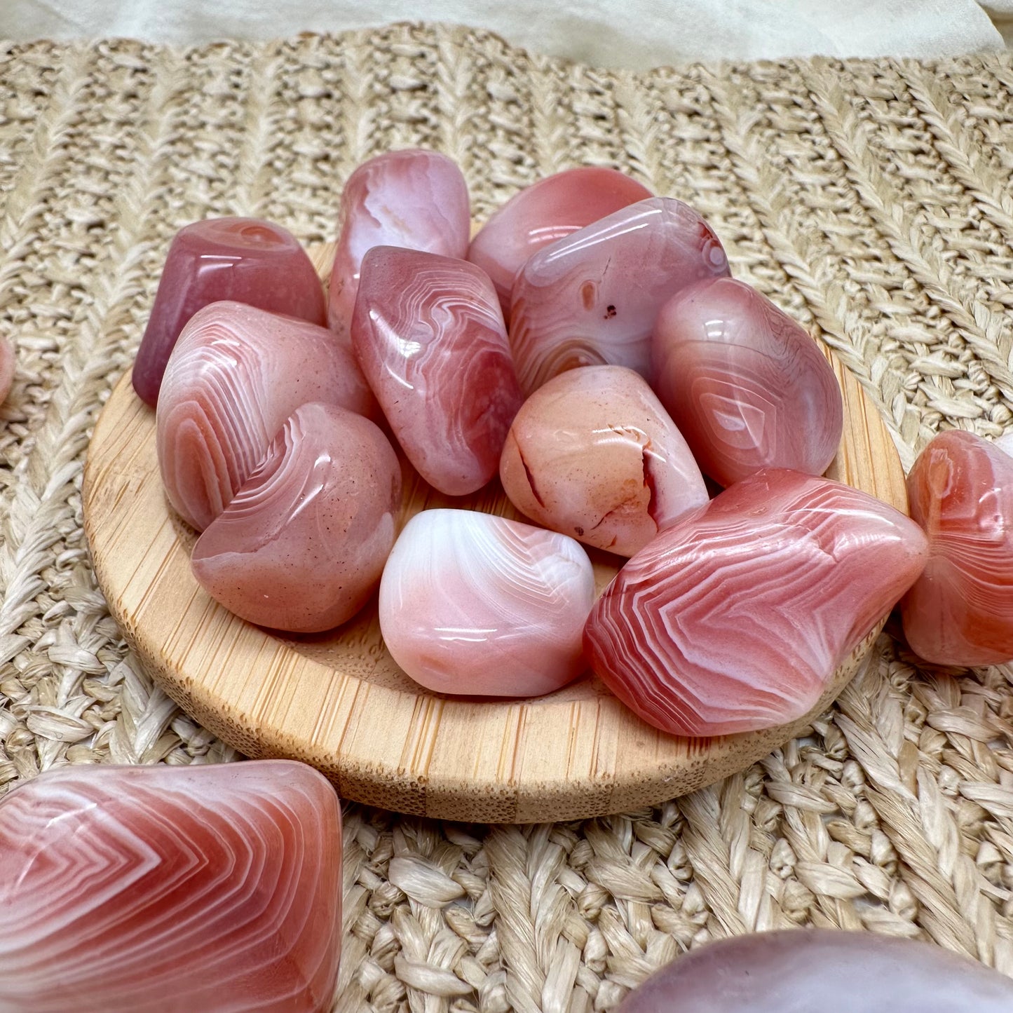 Aprikosenachat Trommelstein