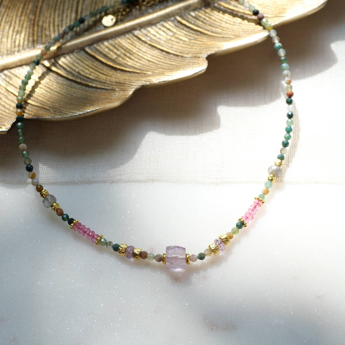 Halskette mit Indian Achat, Ametrin und feinen vergoldeten Charms