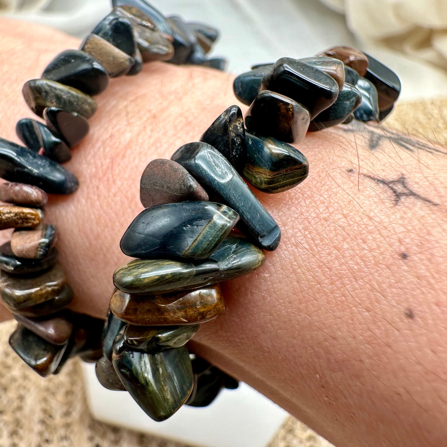 Falkenauge Splitterarmband