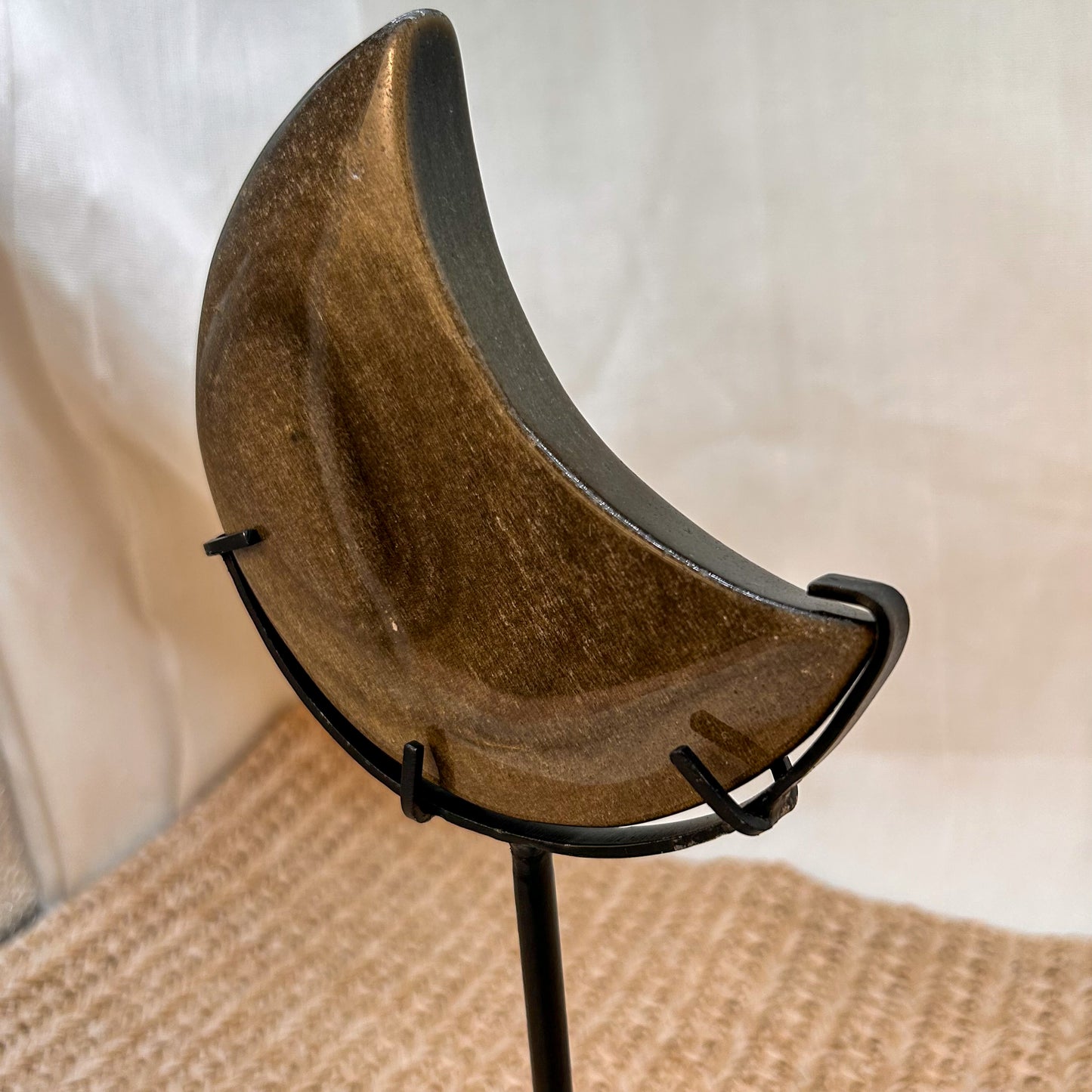 Gold Obsidian Mond auf Ständer