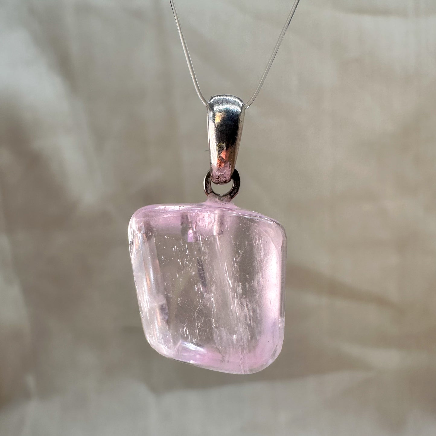 Kunzit Kettenanhänger, 925er Silber