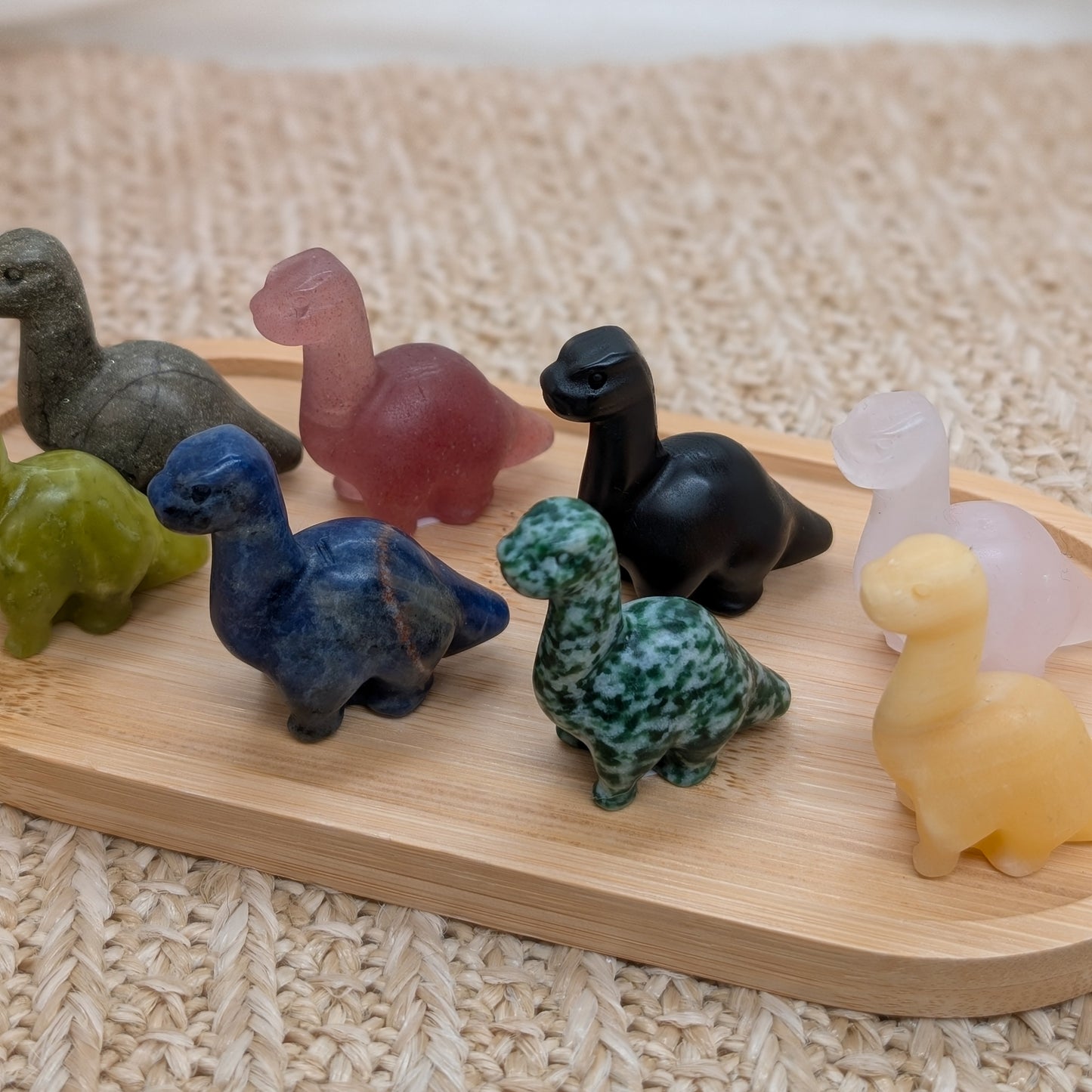 Kleine Dino Schnitzerei