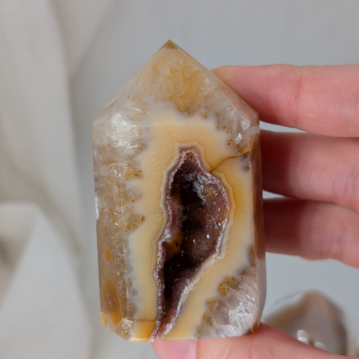 Druzy Achat Turm [C+D]