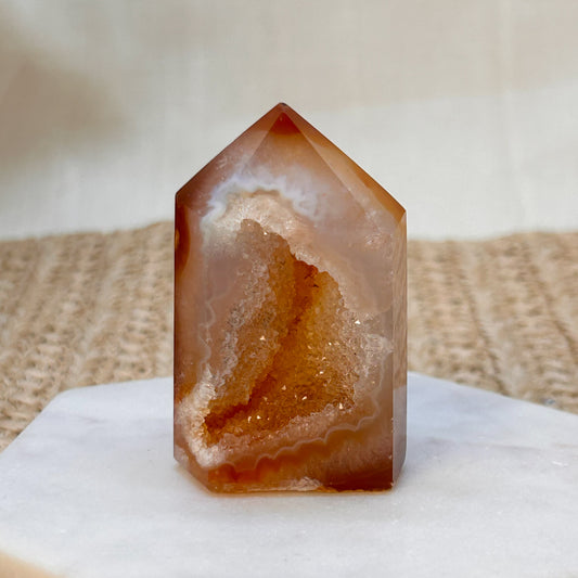 Druzy Achat Turm [DB]