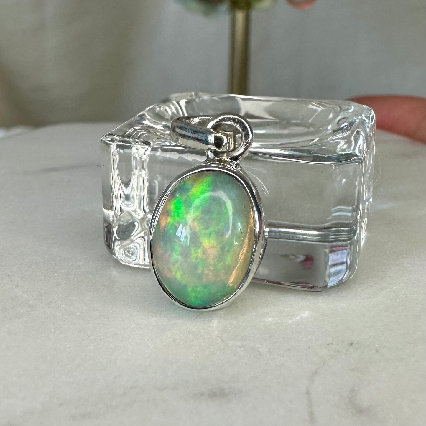 Weißer Opal Anhänger 925er silber [B]