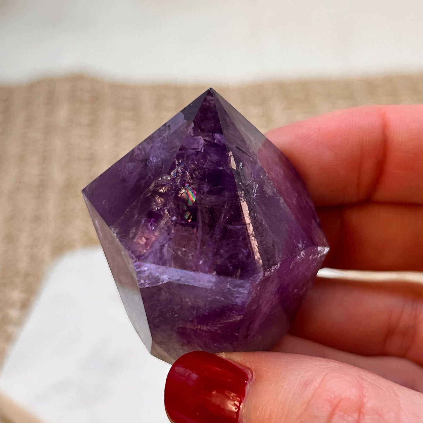 Dunkle Amethyst Spitze [RA]