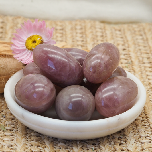 Lavendel Rosenquarz Trommelstein - Crystales