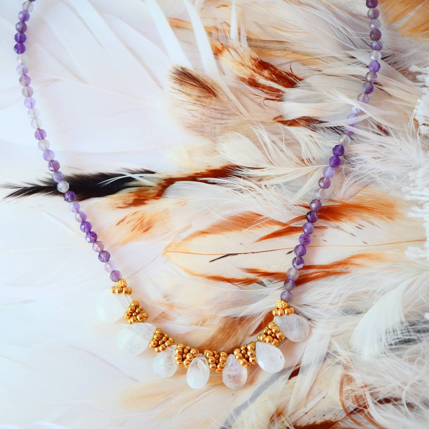 Amethyst / Regenbogenmondstein Halskette