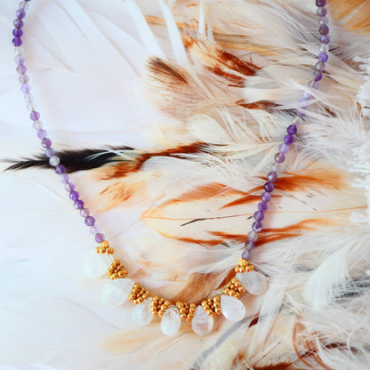Amethyst / Regenbogenmondstein Halskette
