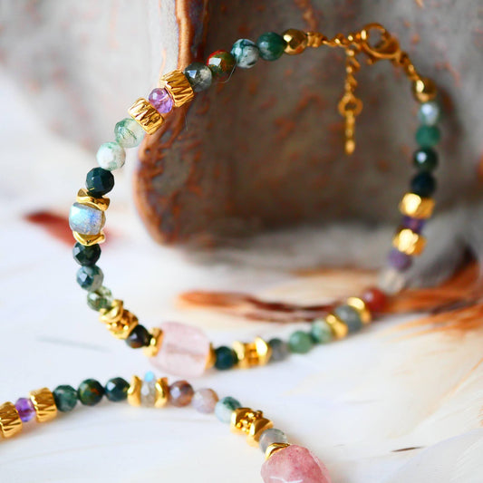 Moosachat und  Erdbeerquarz Armband facettiert