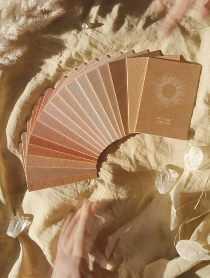 COSMIC AFFIRMATIONS - Kartenset mit 17 Karten - Orakel