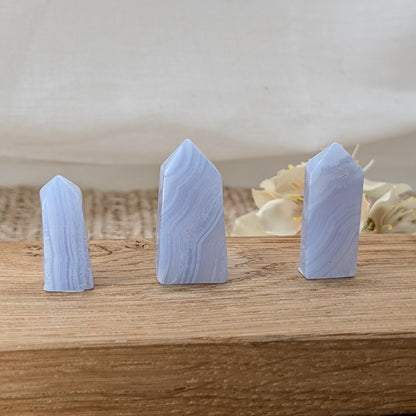 Blue Lace Achat Turm [X-Z]