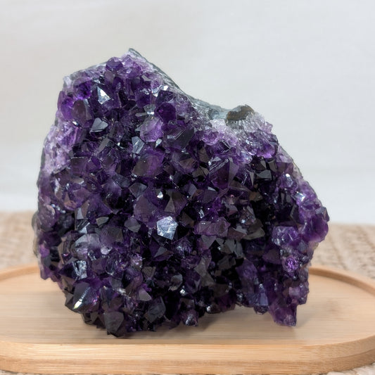 Dunkles Amethyst Cluster [JO]
