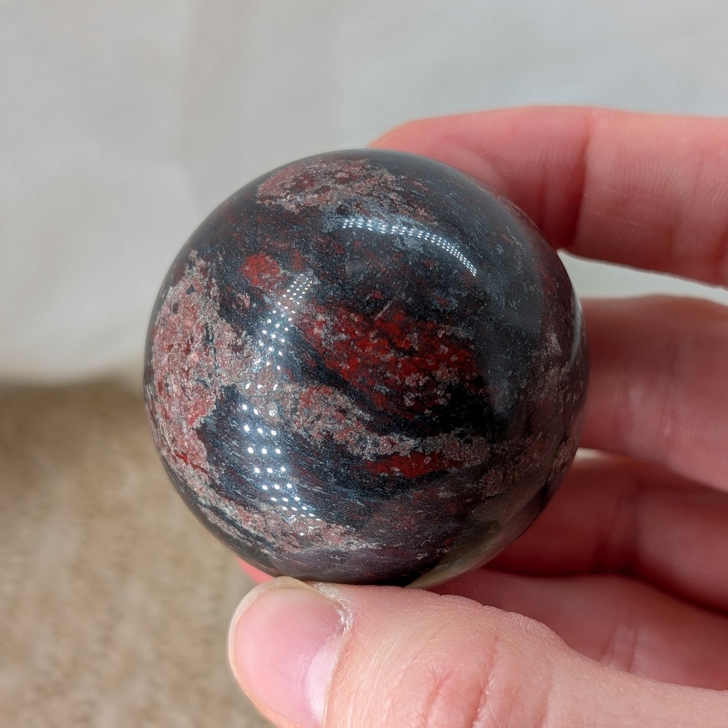 Hämatit und roter Jaspis Kugel [A+B]