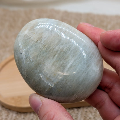 Grüner Mondstein Handstein [GF]