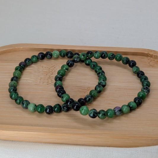 Rubin in Zoisit Armband 6,5 mm