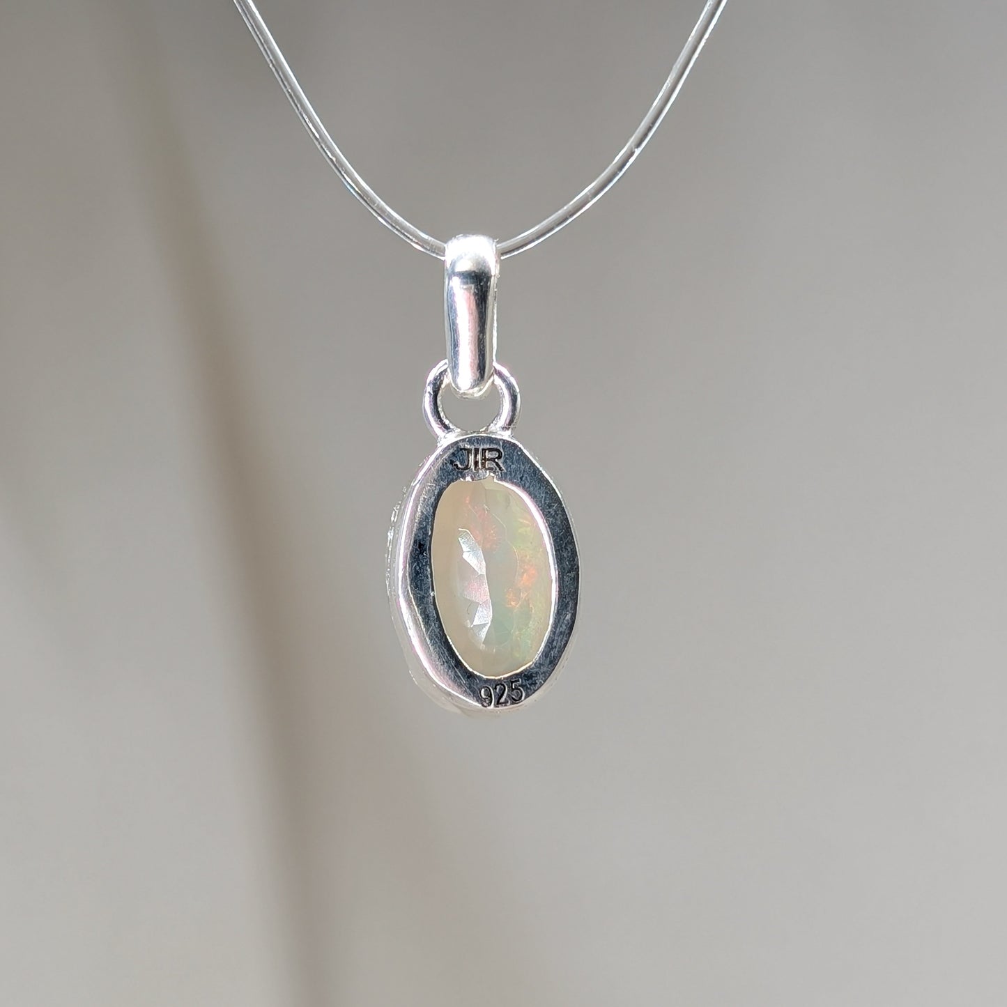 Opal Kettenanhänger facettiert, 925er Silber [K]