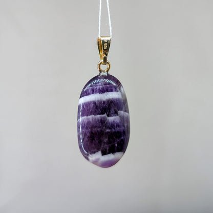 Chevron Amethyst Kettenanhänger, vergoldet [D]