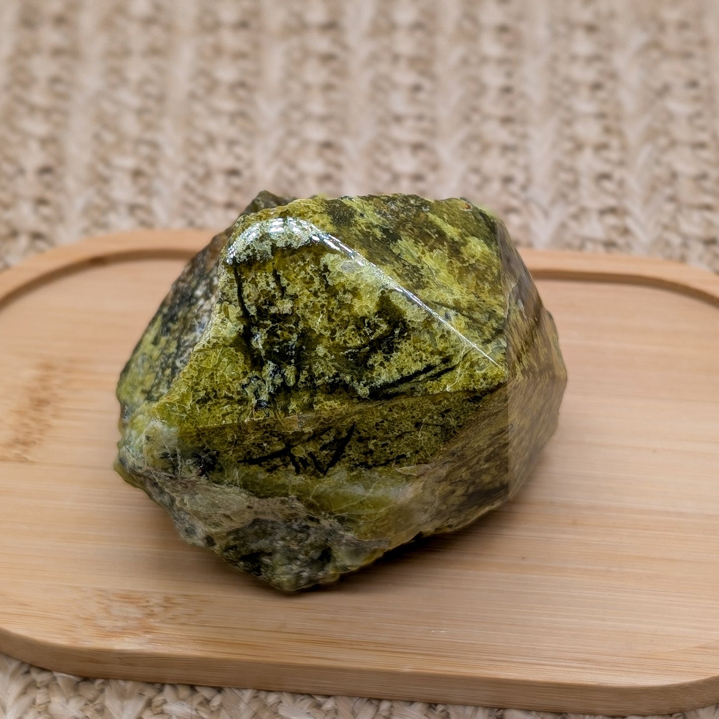 Grüner Opal Spitze / Anschliff [R]