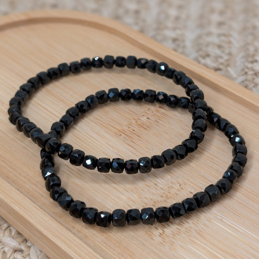 Schörl Armband facettiert 4mm