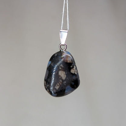 Vulkanit Kettenanhänger, 925er Silber [L]