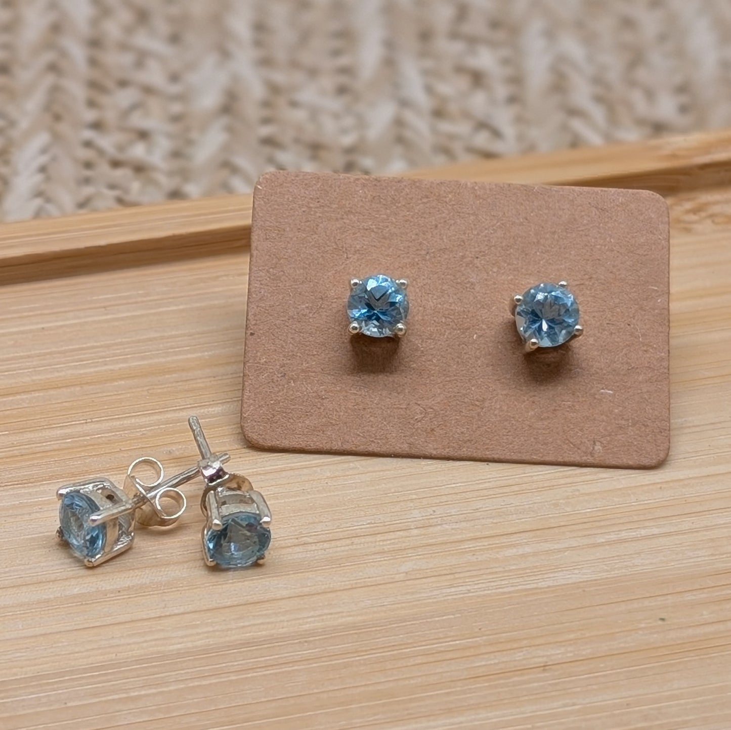 Blauer Topaz Ohrstecker, 925er silber