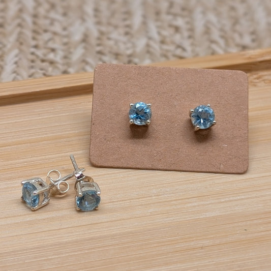 Blauer Topaz Ohrstecker, 925er silber
