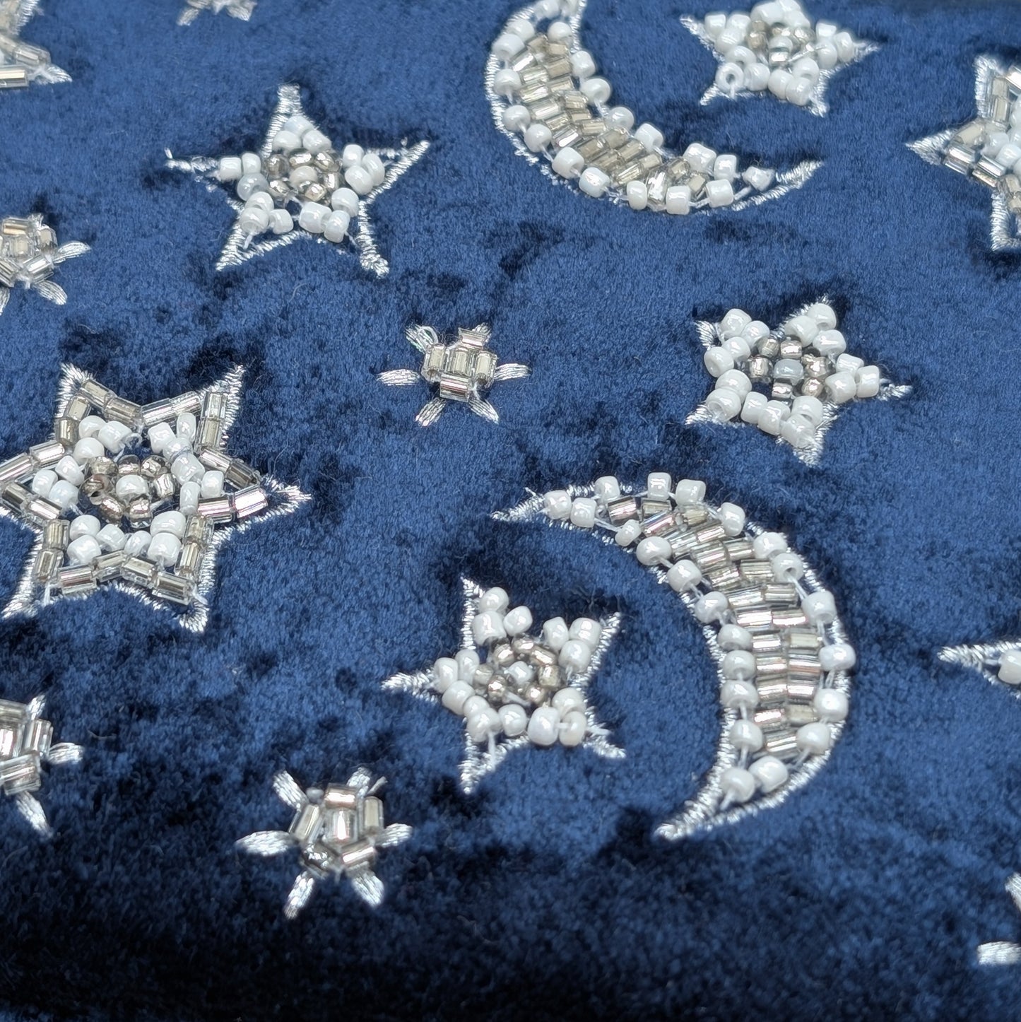 Samtkästchen Mond und Sterne