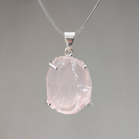 Rosenquarz Rohstein Kettenanhänger, 925er Silber [R]