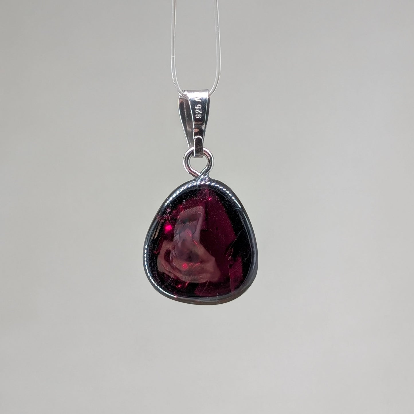 Granat Kettenanhänger, 925er Silber [G]
