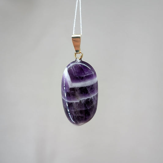 Chevron Amethyst Kettenanhänger, vergoldet [D]