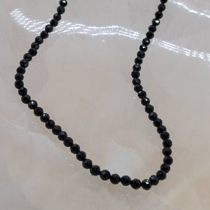 Schörl Halskette facettiert 4 mm