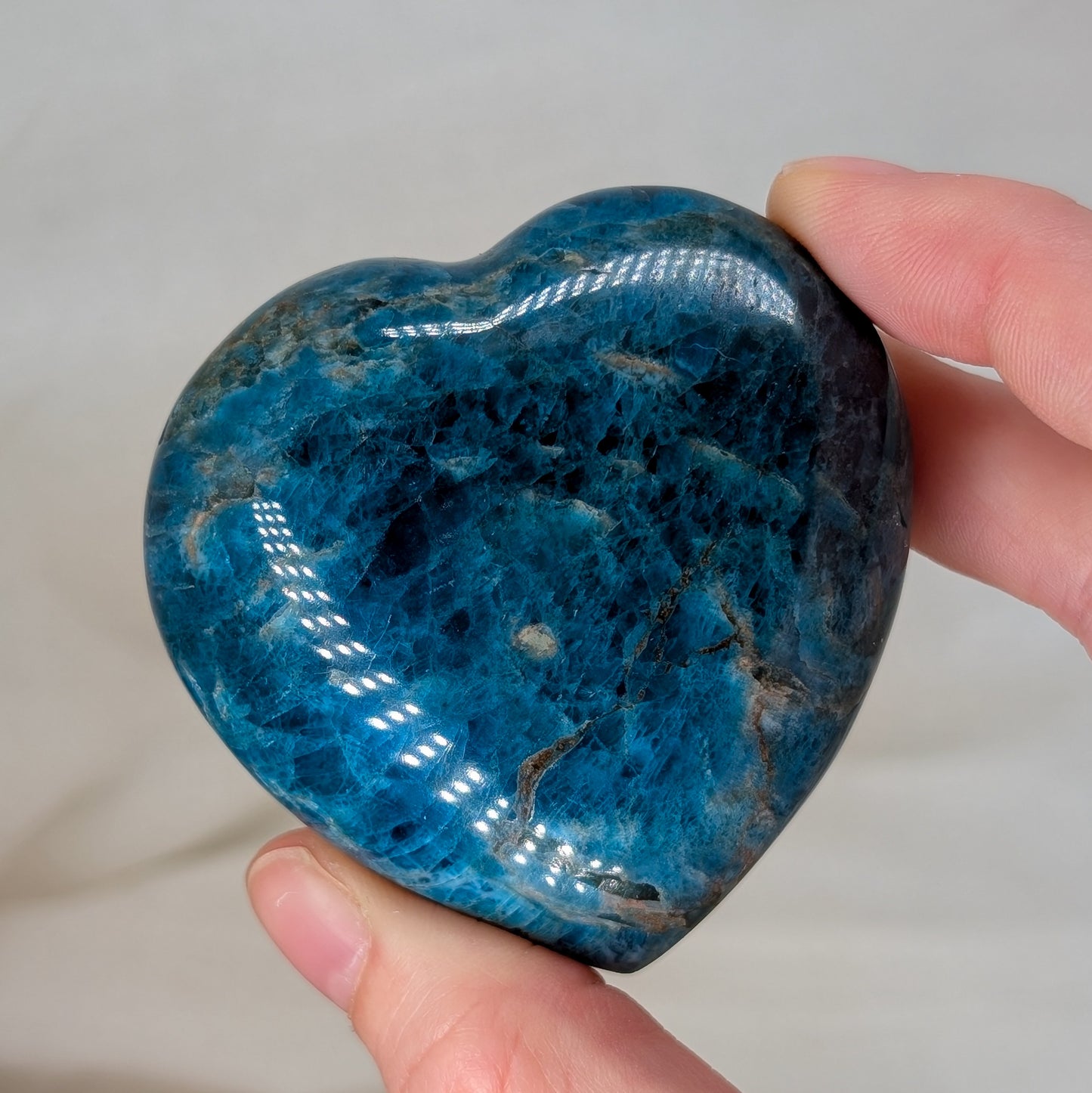 Tiefblaues Apatit Herz [AC]