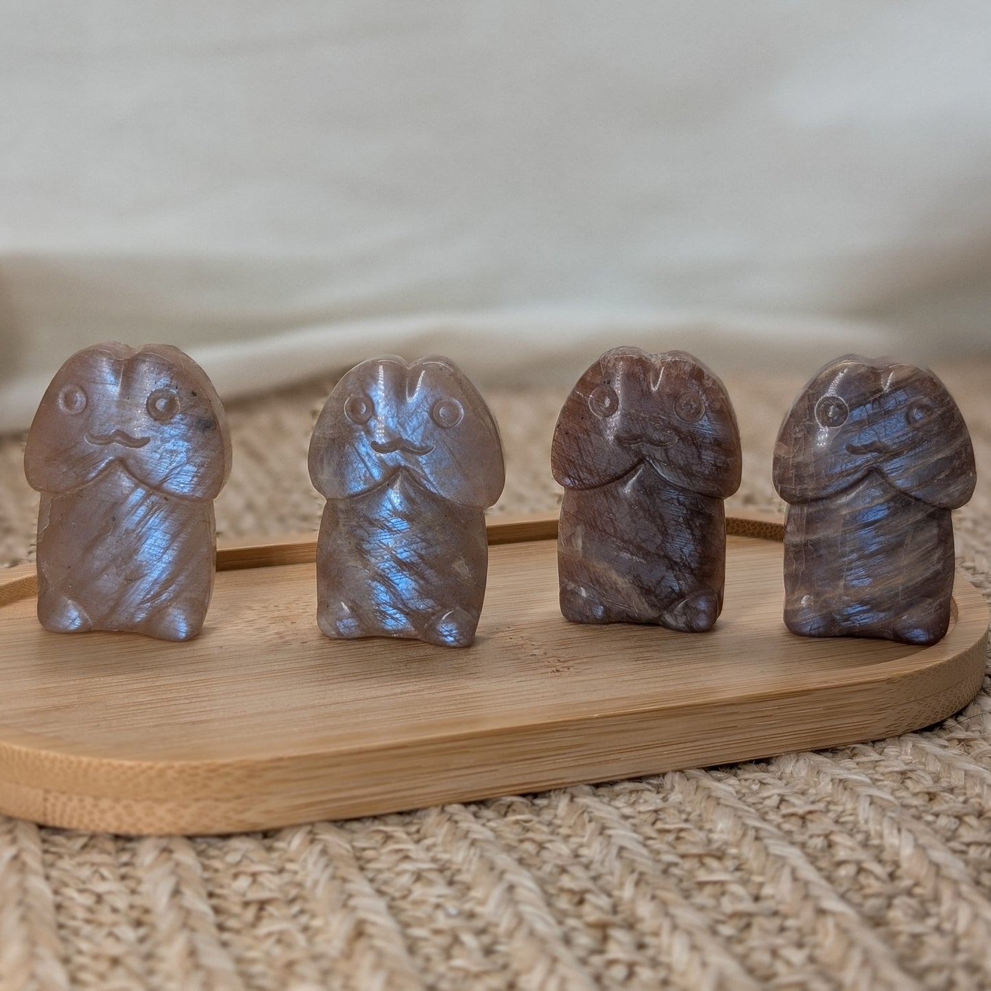 Flashy Mondstein Penis Schnitzerei