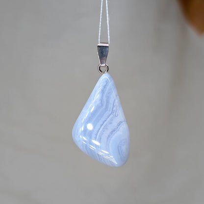 Chalcedon / Blue Lace Kettenanhänger, silber [B]