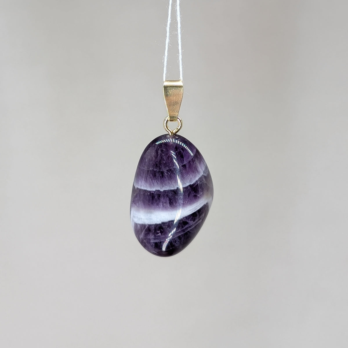 Chevron Amethyst Kettenanhänger, vergoldet [B]