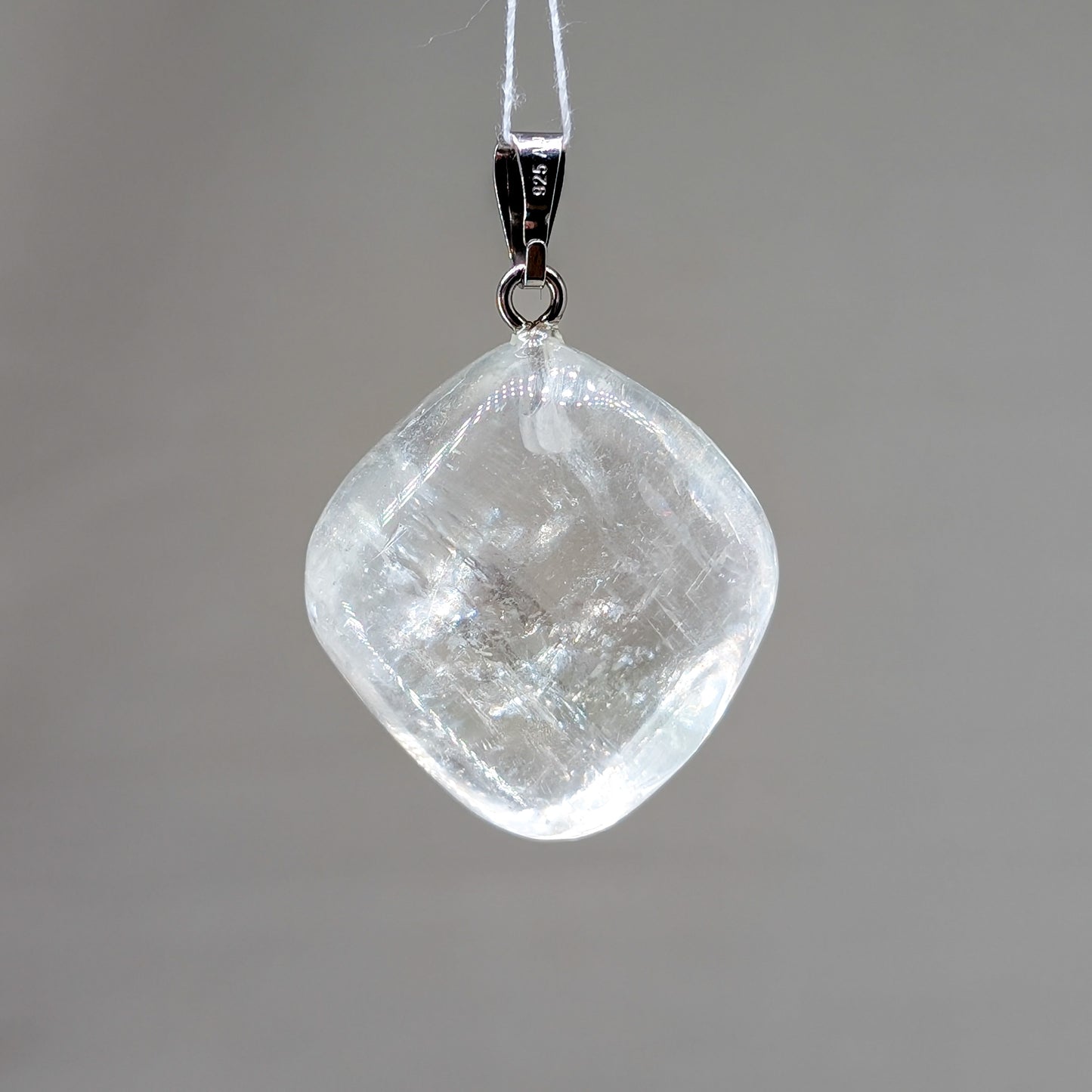 Optischer Calcit Kettenanhänger [A]