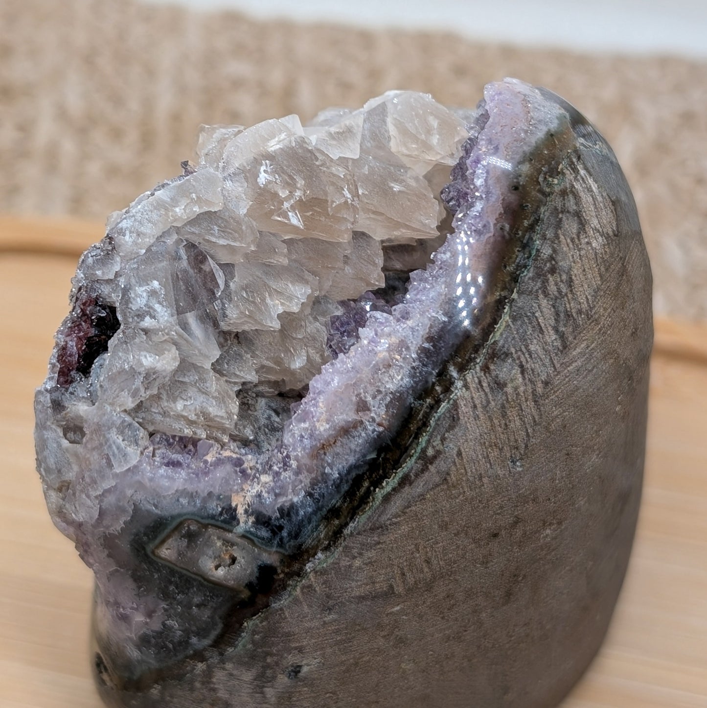 Amethyst Cluster mit Calcitspitzen [CK]