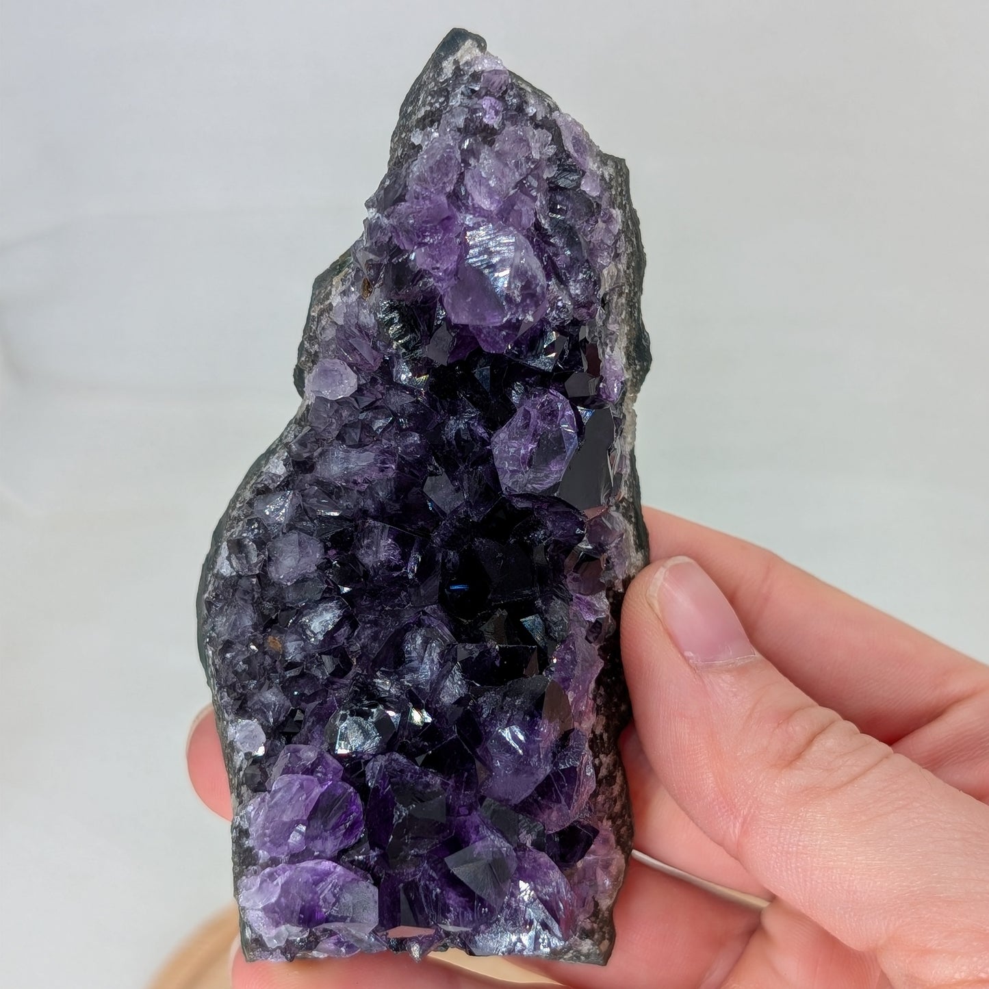 Dunkles Amethyst Cluster [O]