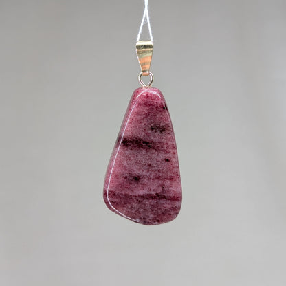 Thulit Kettenanhänger [A]