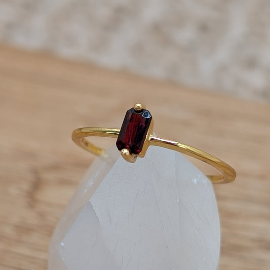 Granat Baguette Ring 925er Silber vergoldet
