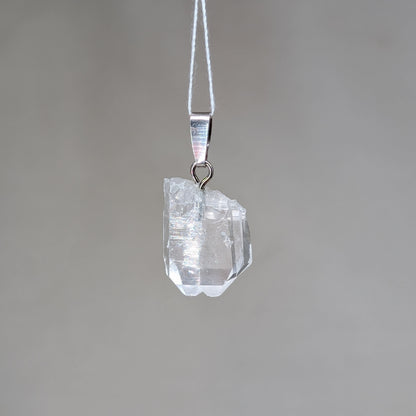 Fadenquarz Kettenanhänger, 925er Silber [E]