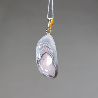 Rosa Achat Kettenanhänger [A]