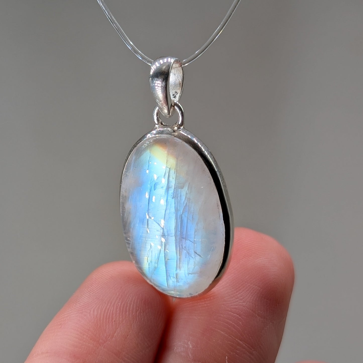 Regenbogen Mondstein Kettenanhänger, 925er Silber [M]