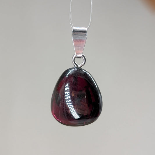 Granat Kettenanhänger, 925er Silber [G]
