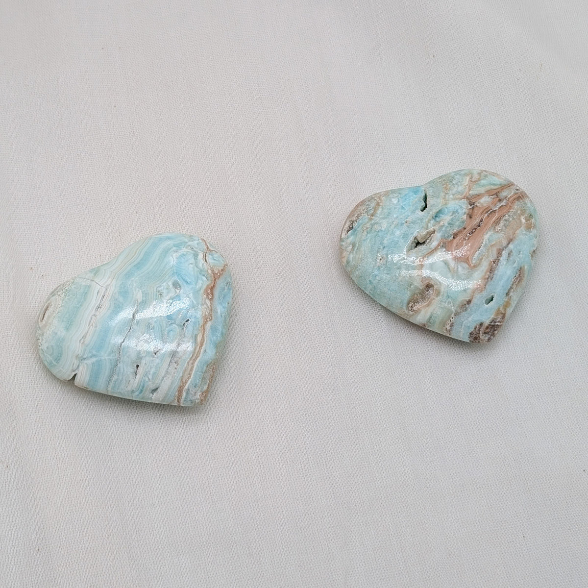 Blauer Aragonit Herz [A+B]