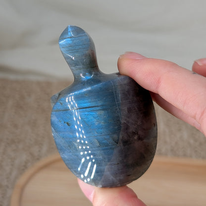 Labradorit Schildkröte mit Blauflash [K]