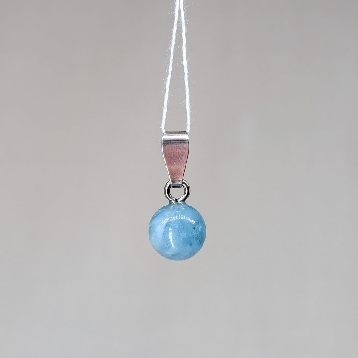 Aquamarin Kettenanhänger Kugel, 925er Silber [U]