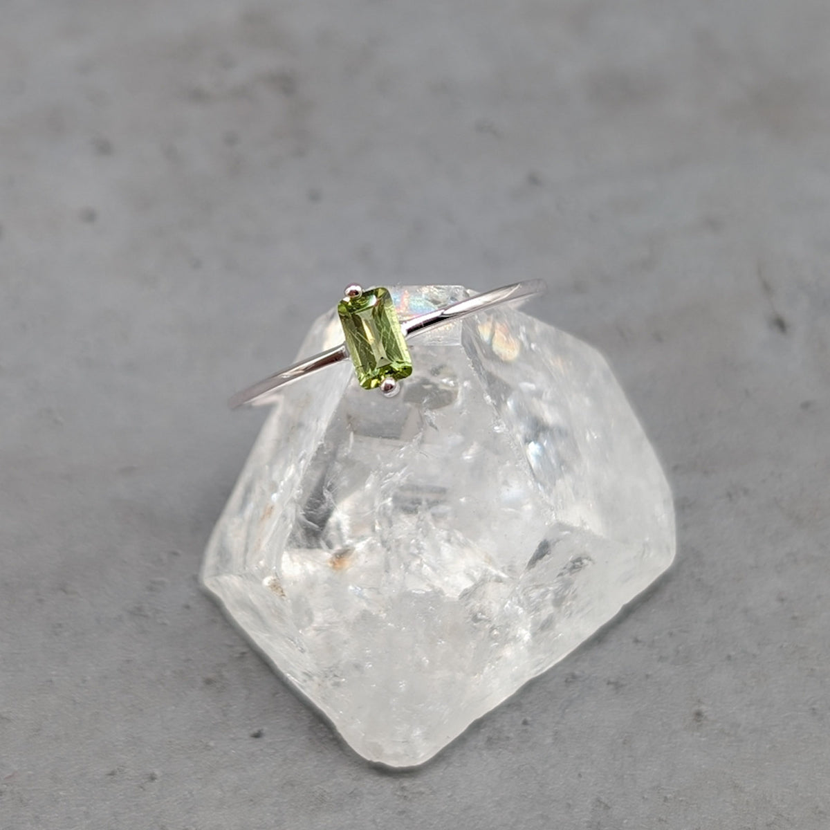 Peridot Baguette Ring, 925er Silber
